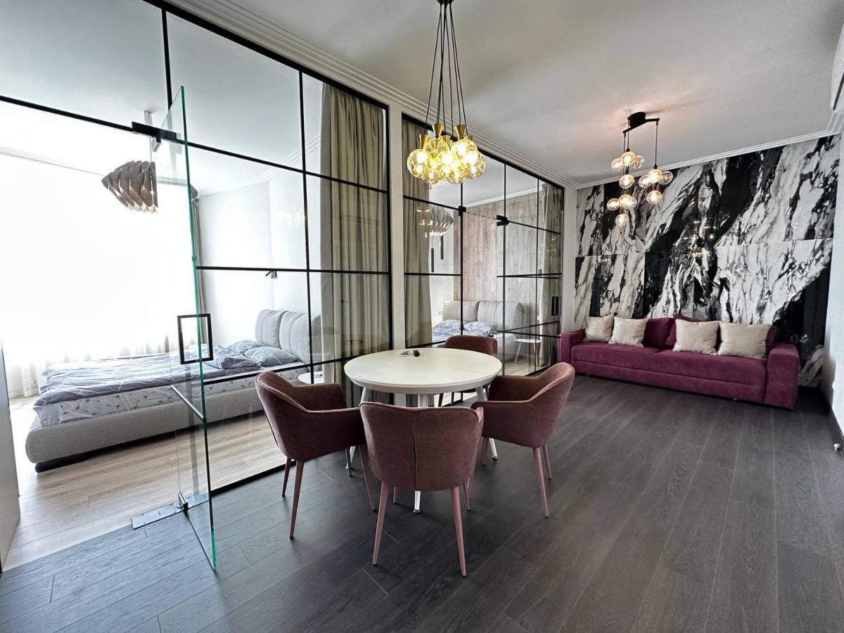 Sea Symphony 3-Bedrooms Lux Apartment Odessza Kültér fotó